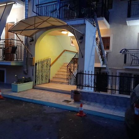 Violatos Studios Agia Efimia Exterior photo